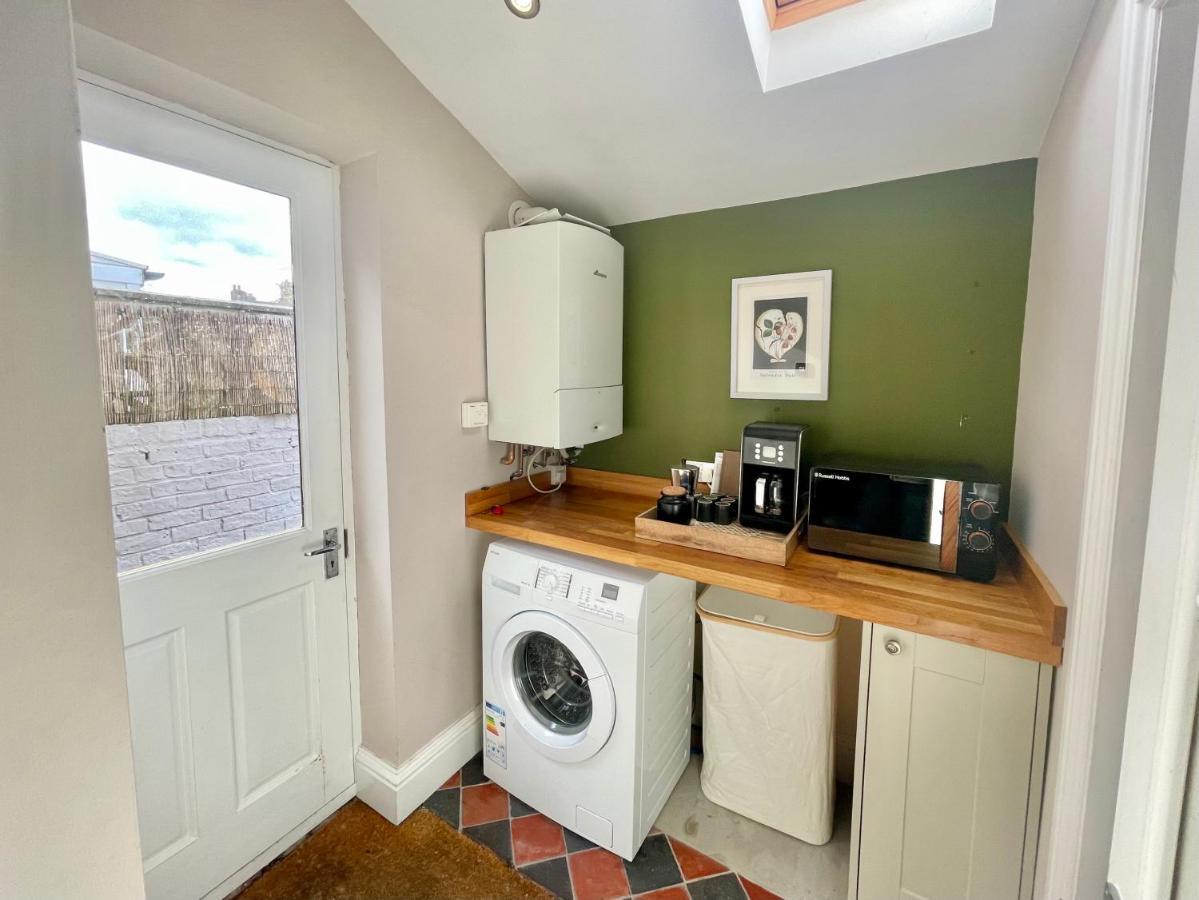Woodvale Villa York Buitenkant foto